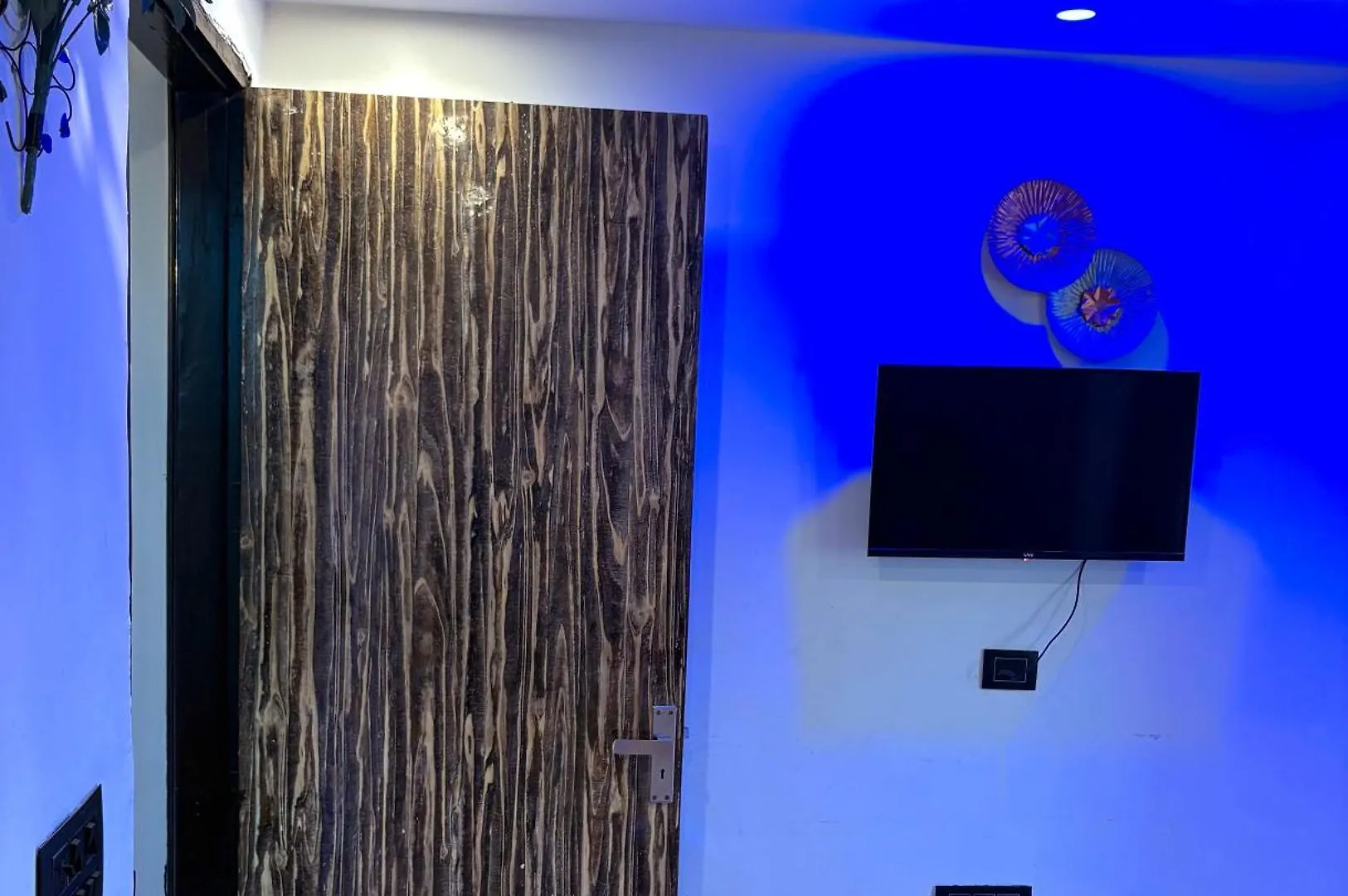 Private Room In New Delhi Couple Friendly Homestay