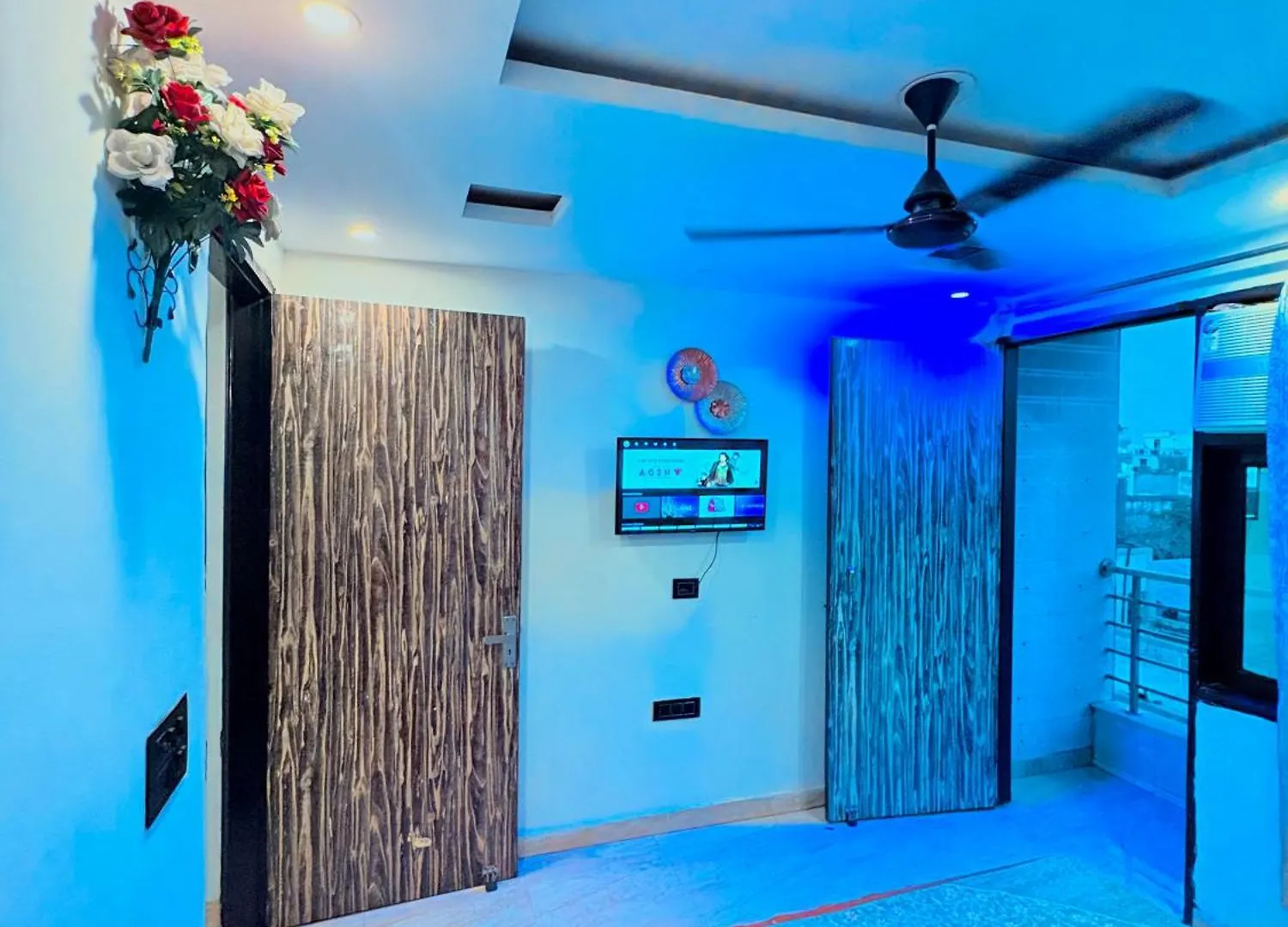 Private Room In New Delhi Couple Friendly